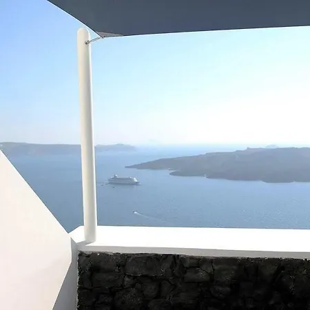 Porto Villa Fira (Santorini)